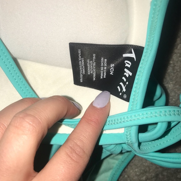 Blue bikini - Picture 3 of 4